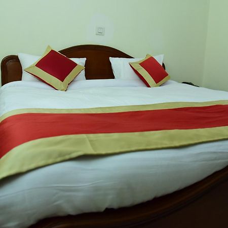The Mayflower Hotel Γκουργκάον Εξωτερικό φωτογραφία